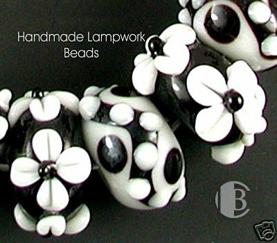 glass bead partial detailed view