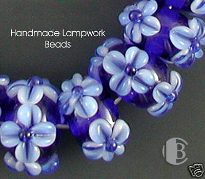 single glass bead partial detailed view