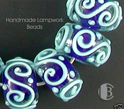 single glass bead partial detailed view