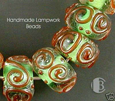 single glass bead partial detailed view