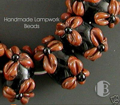 single glass bead partial detailed view