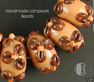 single glass bead partial detailed view