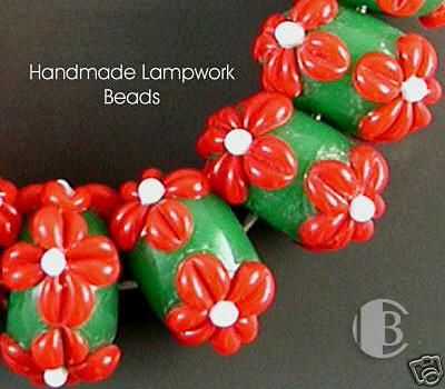 single glass bead partial detailed view