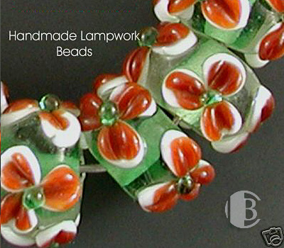 single glass bead partial detailed view