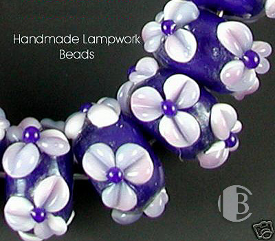 single glass bead partial detailed view