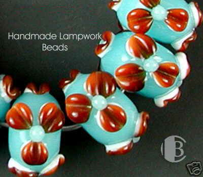 single glass bead partial detailed view