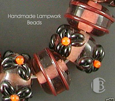 single glass bead partial detailed view