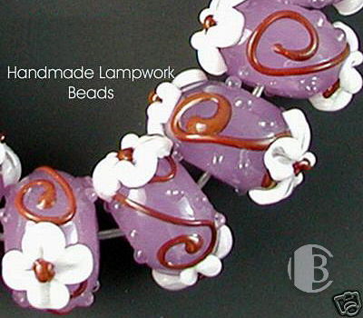 single glass bead partial detailed view